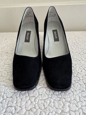 VTG Bally NWOB Mitzi Black Suede Pumps Size US 8 (UK 5.5)